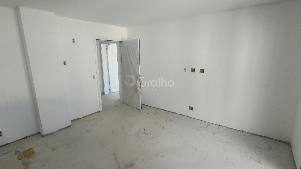 gmoo8ae-ilOKa58NN_388046855b46a19488.jpg