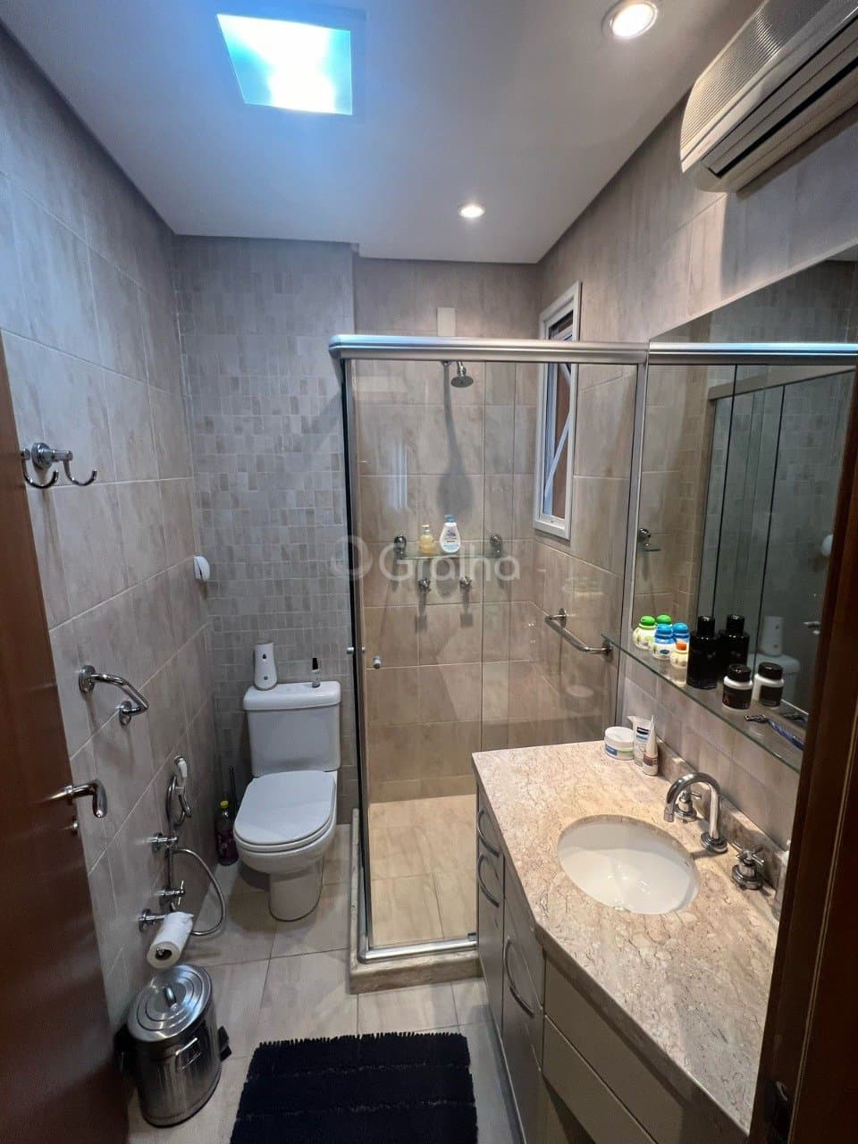 gsq3tq-i7r6ct79iyx5A_37981680a9b6c54005.jpg