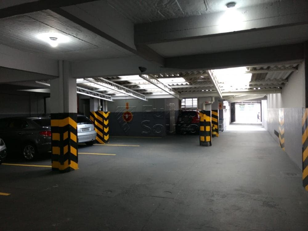 gyrr7j-vaga-de-estacionamento.jpg