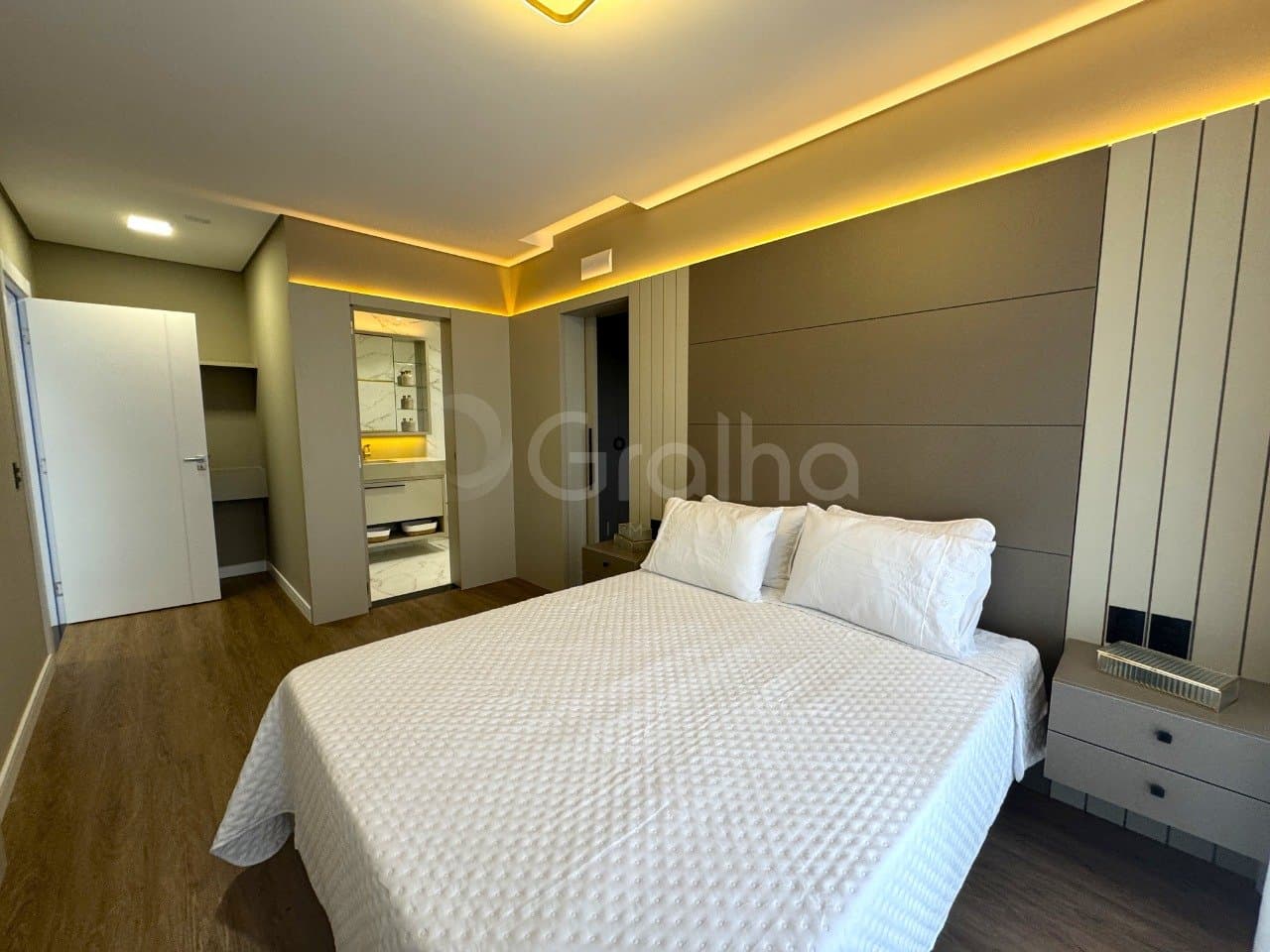 gzah1f-iq8N6z143Y_4081569172e64a9175.jpg