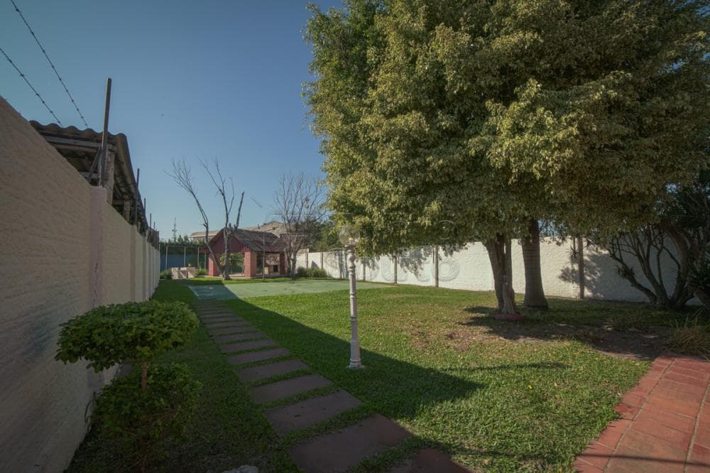 hrq2w-patio.jpg
