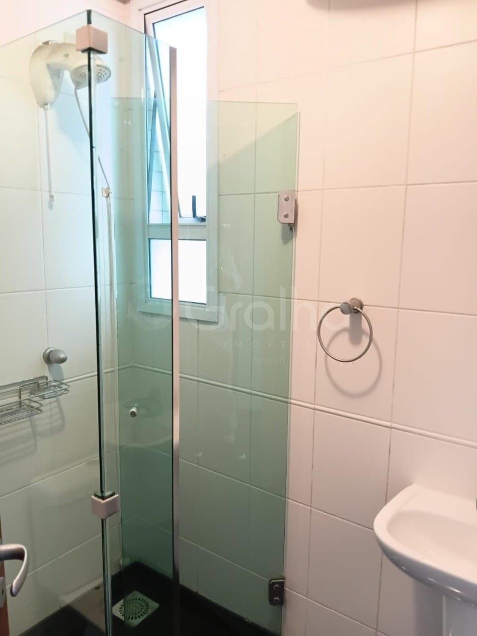 hu76jb-isC63B3AW143_42033699324a2dda04.jpg