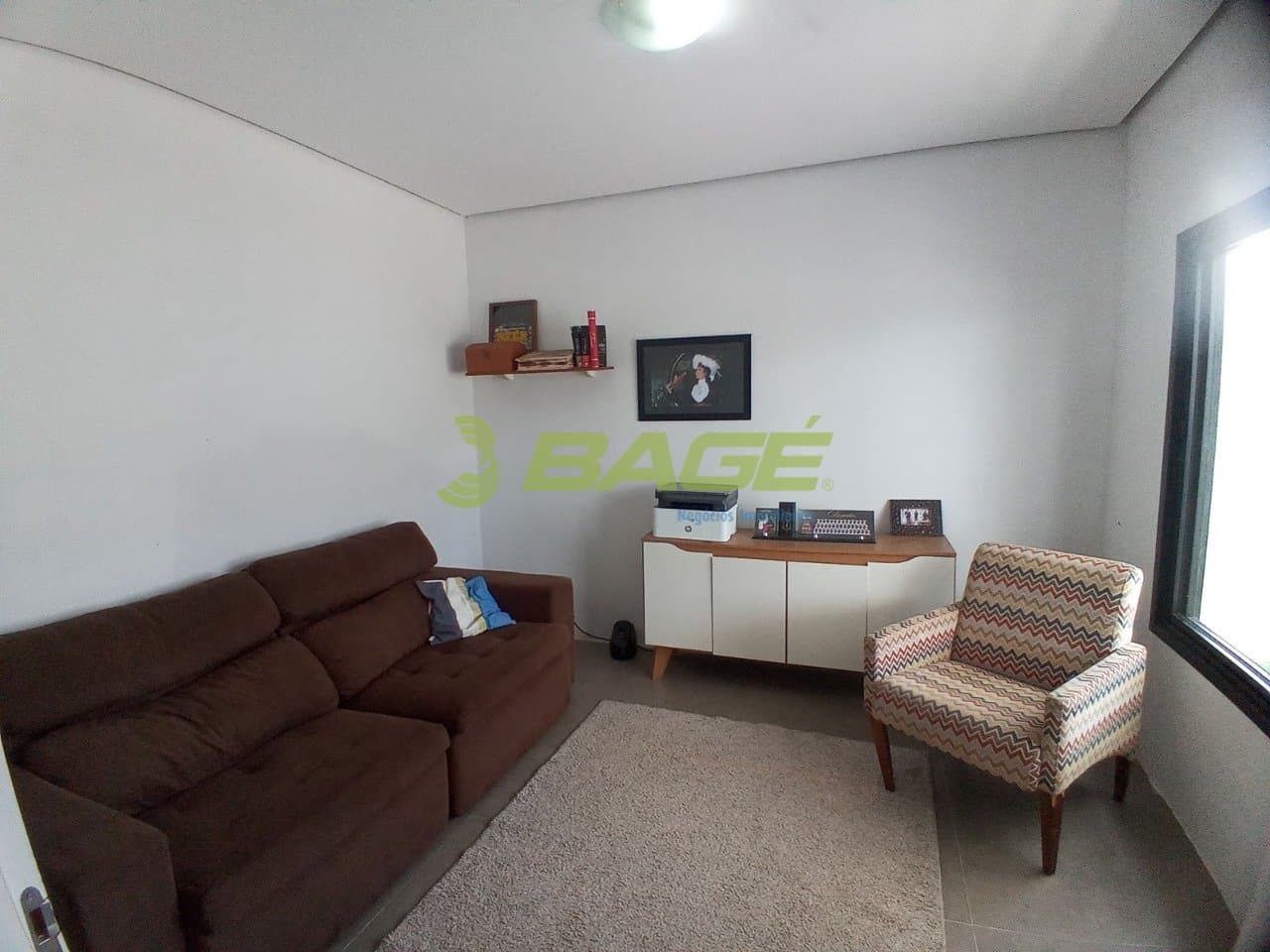 iBs3z3c2N81_528964653d05cda2a.jpg