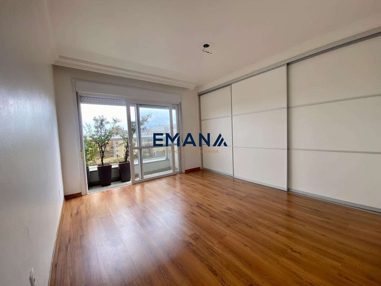 iO98JN5B83C5548cOs275_772673c122d36a10.jpg