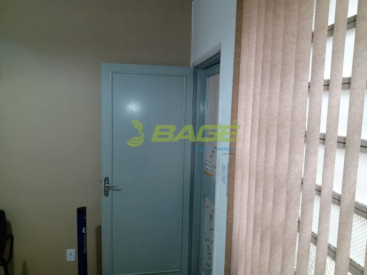 iR2gw1912276Ehz_7249626aed14d3c91.jpg