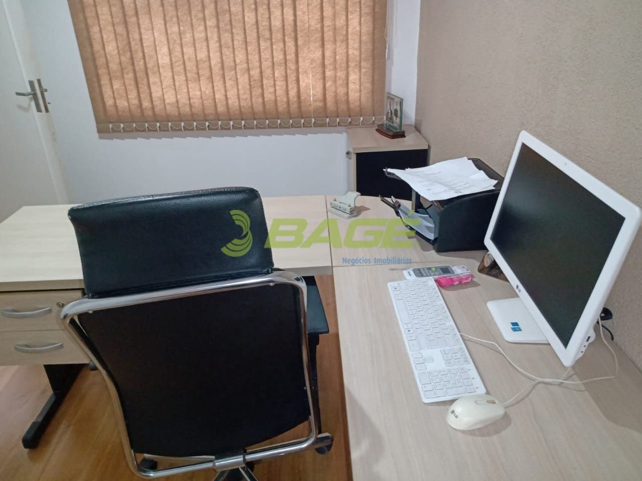 iR2gw1912276Ehz_7249626aed1adc116.jpg