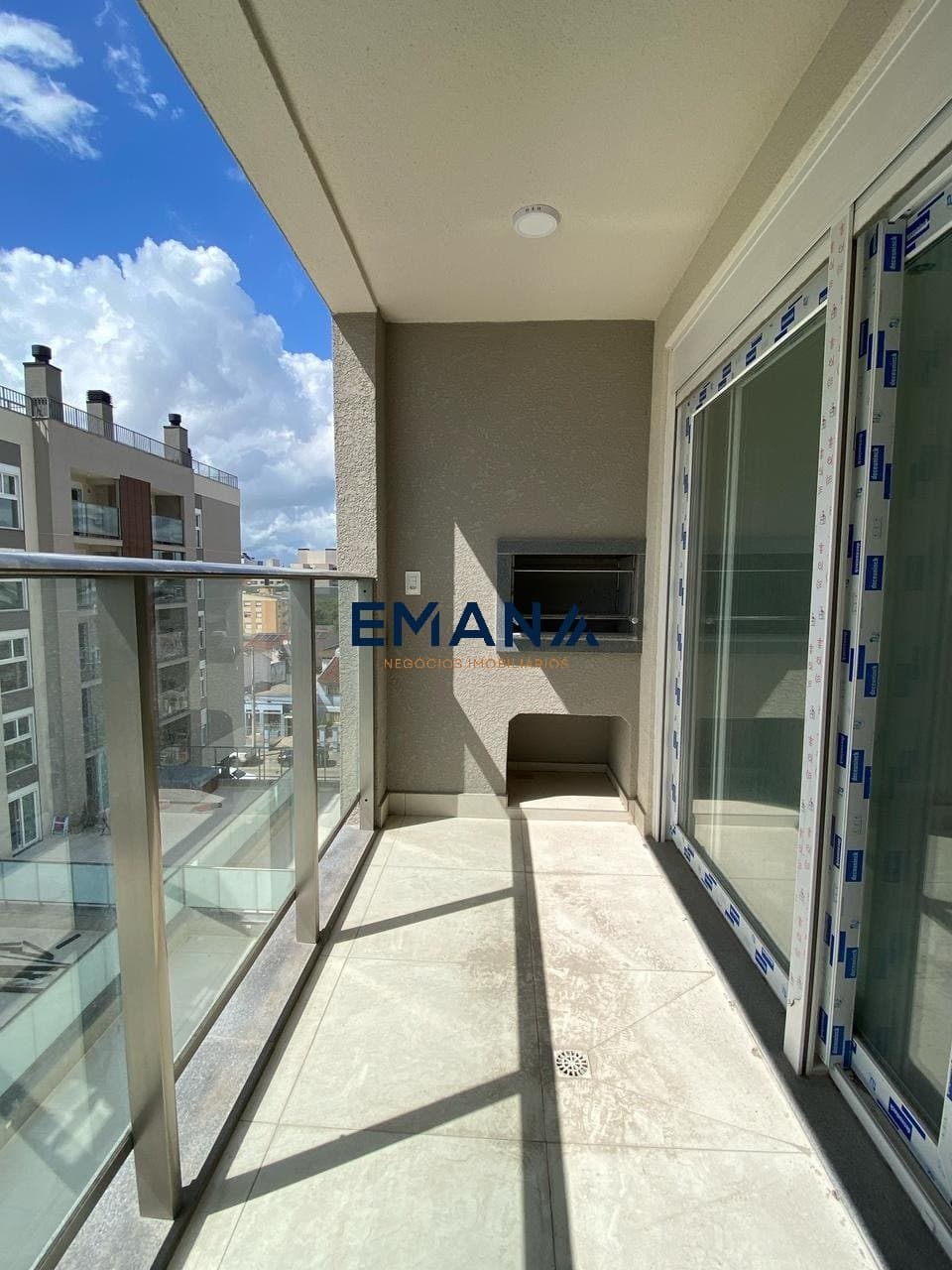 iZhi51U1LJ75DlX6R299_86367d1c5c7d5aa9.jpg