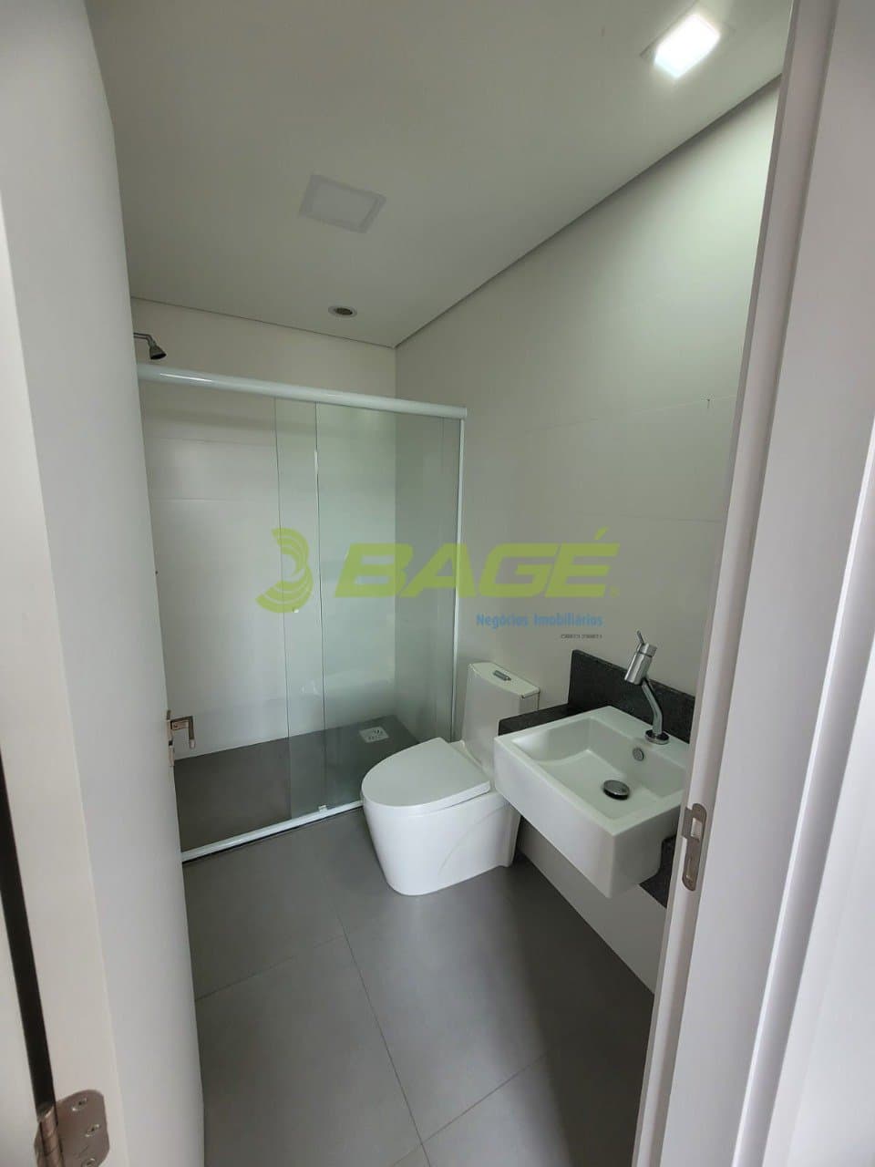 ia6IX61J33L8i_1191464f741acce241.jpg