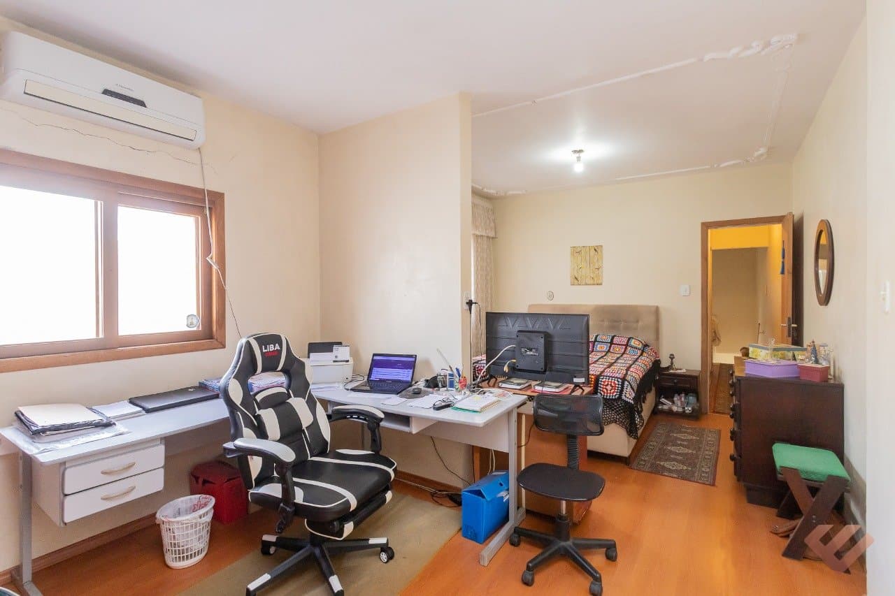 id0j0l-ifg3d15844h99A_17796720ecb975221.jpg