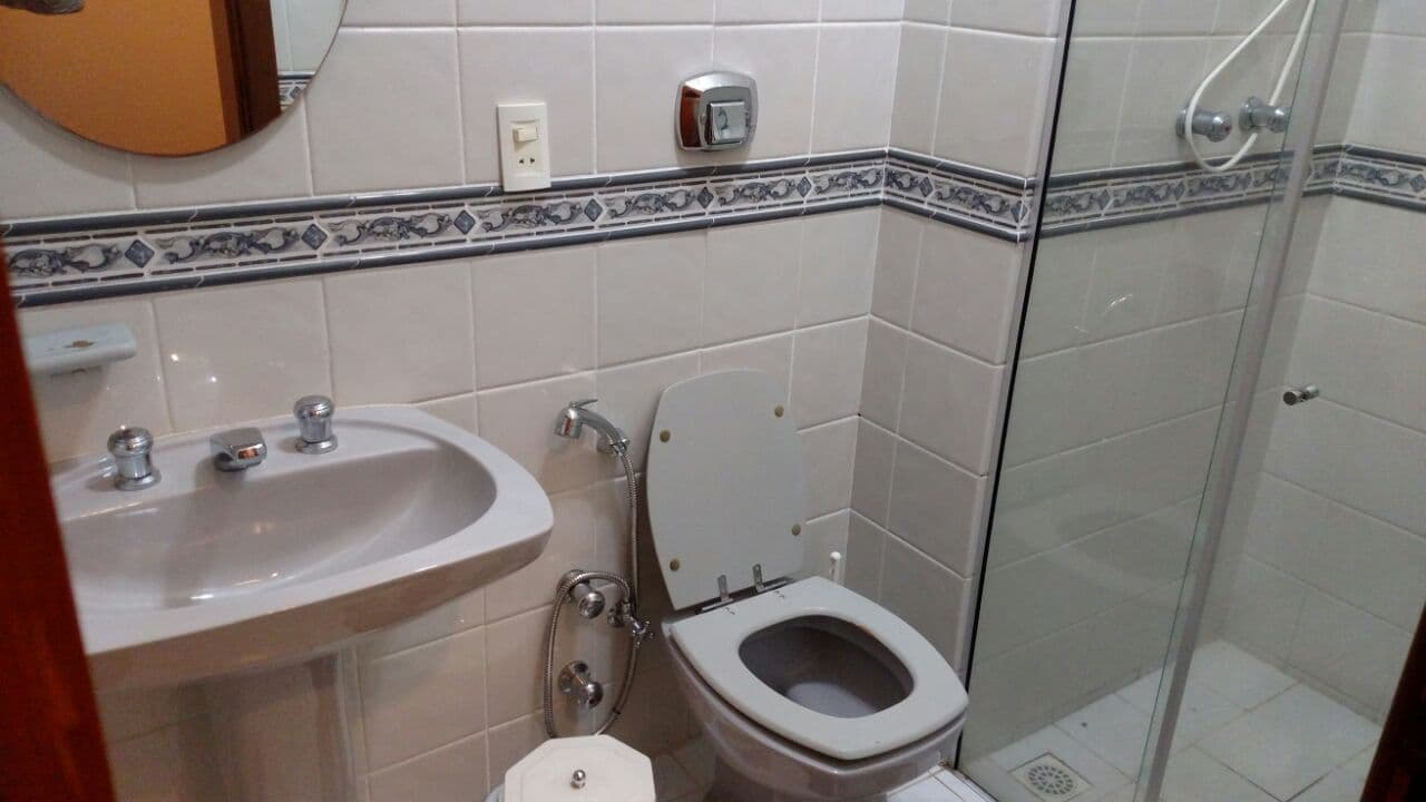 ie6r8d_162659c6bbb66839.jpg