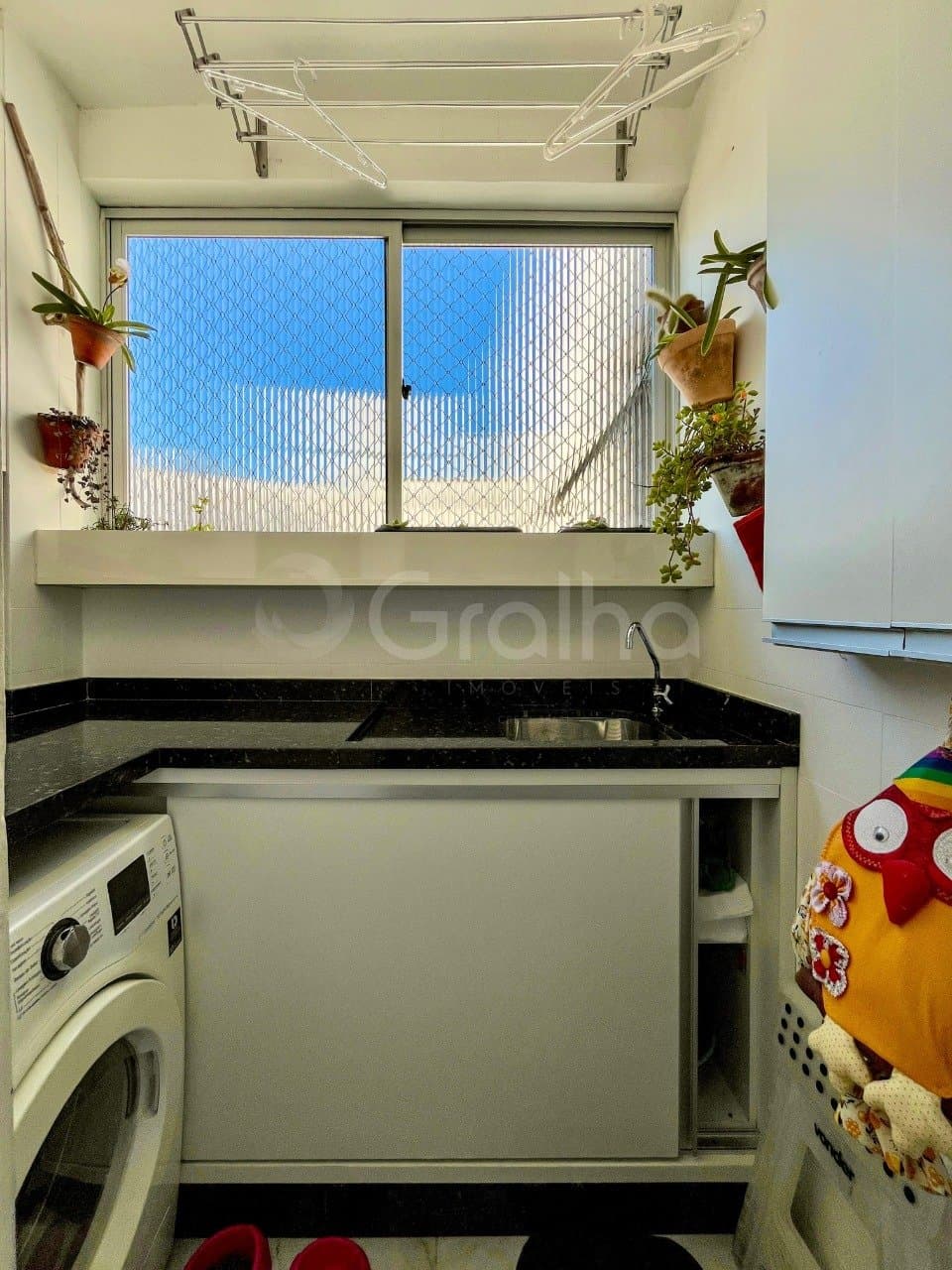 imqk8l-ib22y6mFLg1QeT2j_4068269029e0114939.jpg