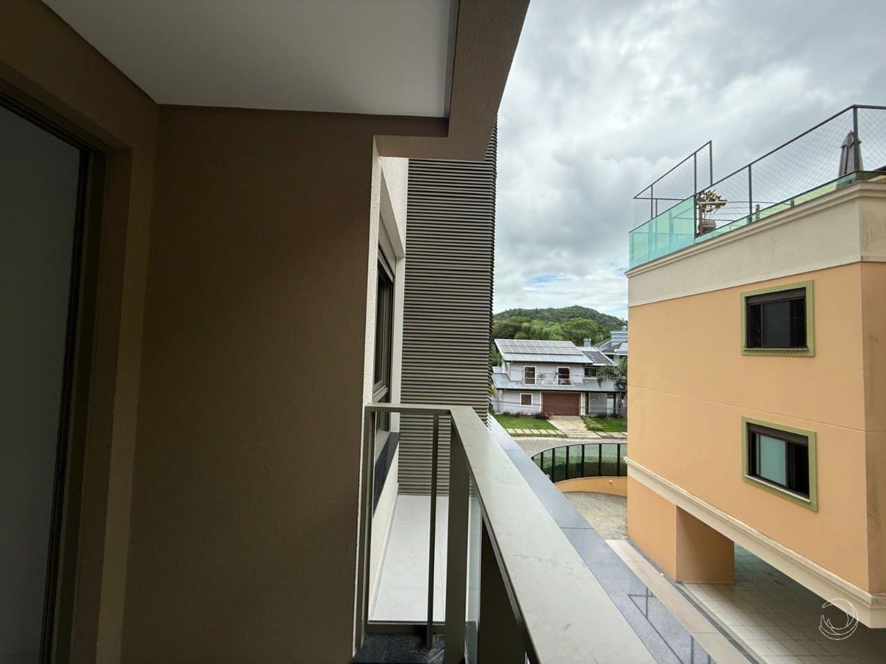 incraq-ic533U72Zy_36691679ccf672bbce.jpg