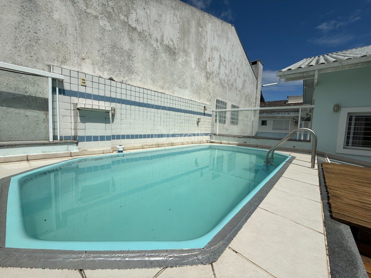 inezyr-iw3wc_3780667f65fbe07531.jpg
