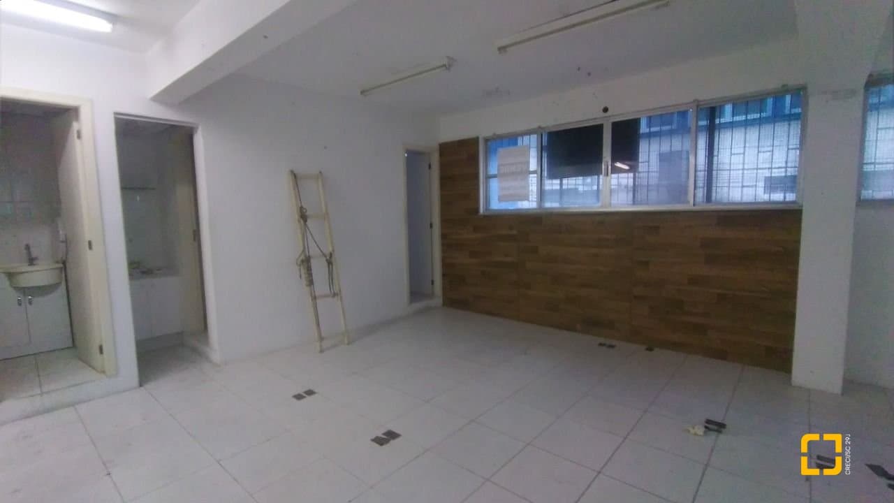 j06q1l-iXyz74J8b69485_55981685ed057e4fe8.jpg