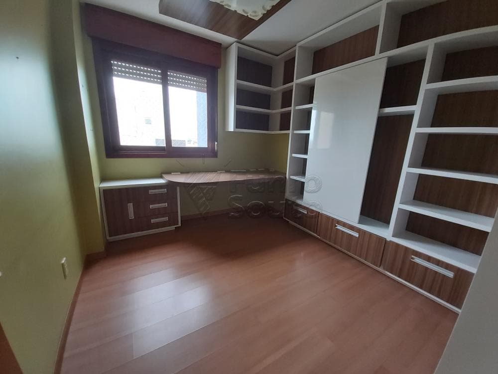 j5eyqg-quarto.jpg