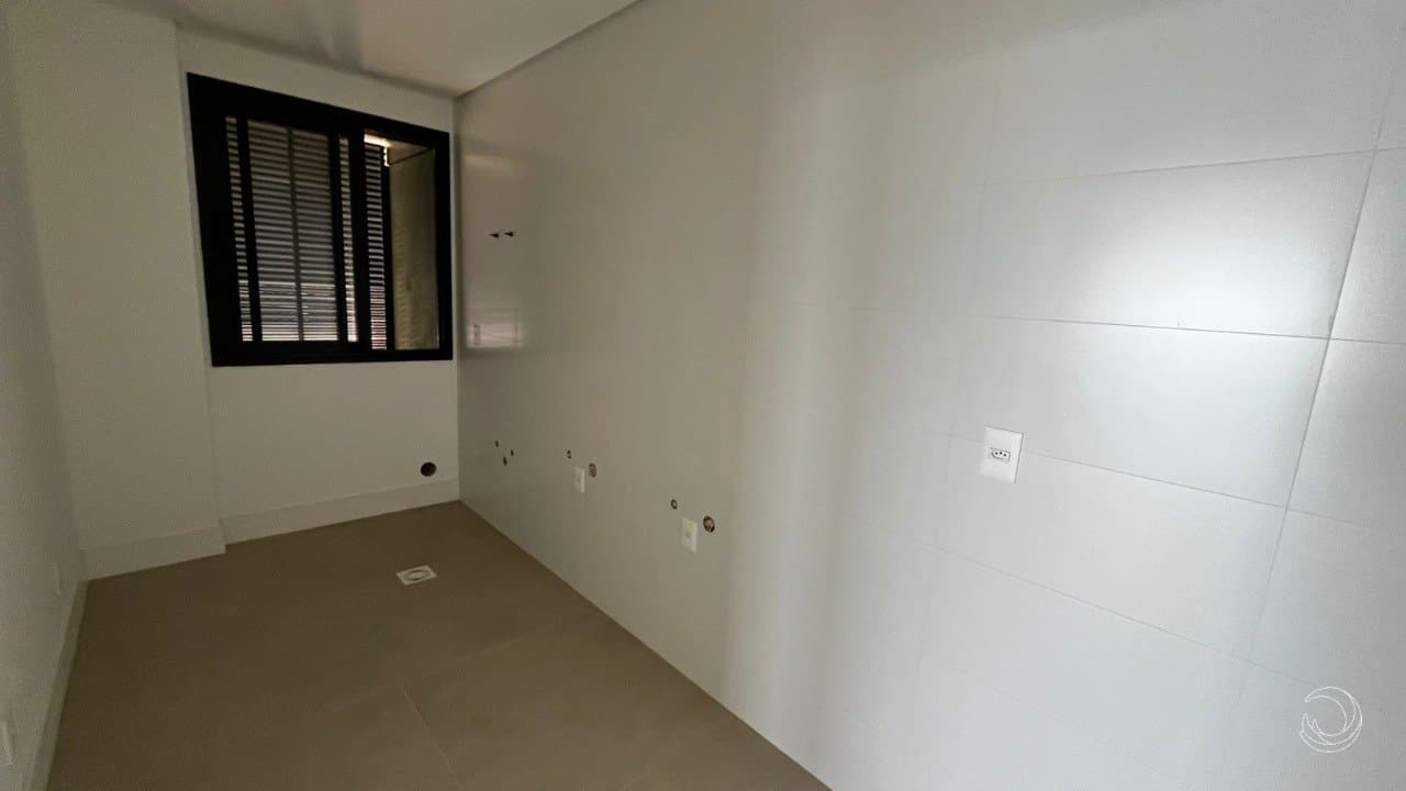 j6tkvj-i7YK3j_3699367aa4f0f7b661.jpg
