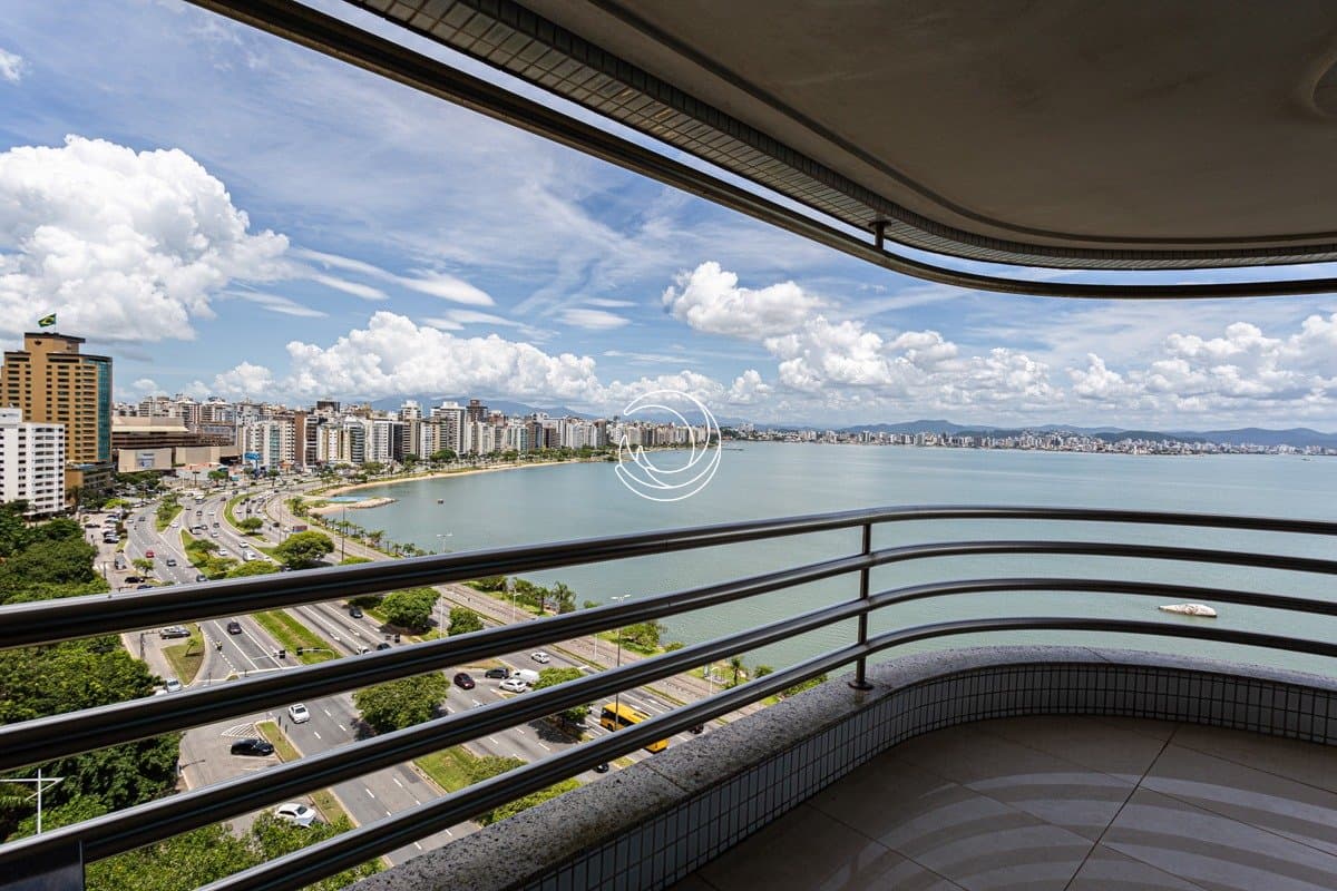 j78lhv-i3z62sNp68_21250602697b9303c6.jpg
