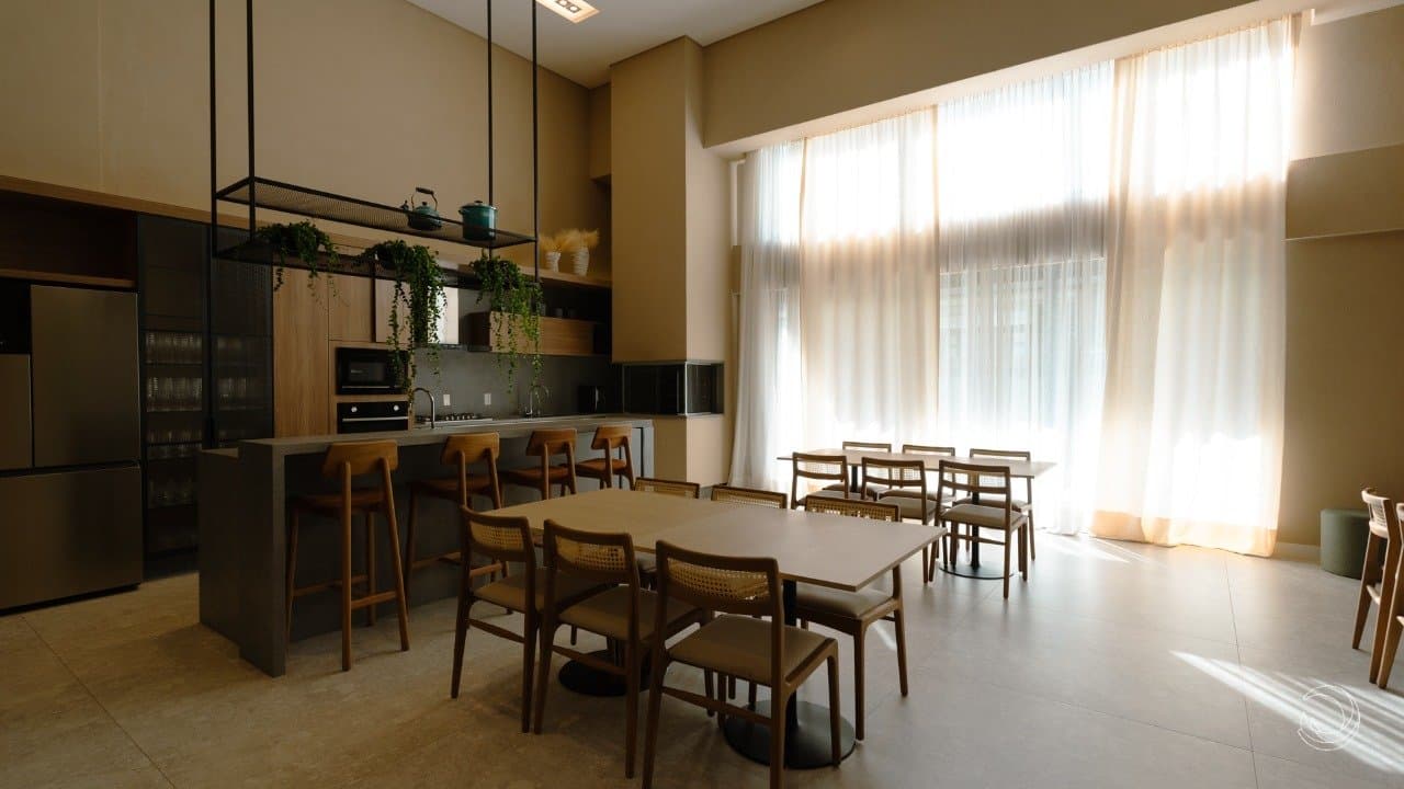 j9xm04-iGh3n37j_3721367ead7200f365.jpg