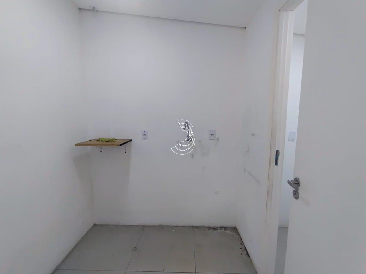jn4ewl-i2fm885_185206923685b81be9.jpg