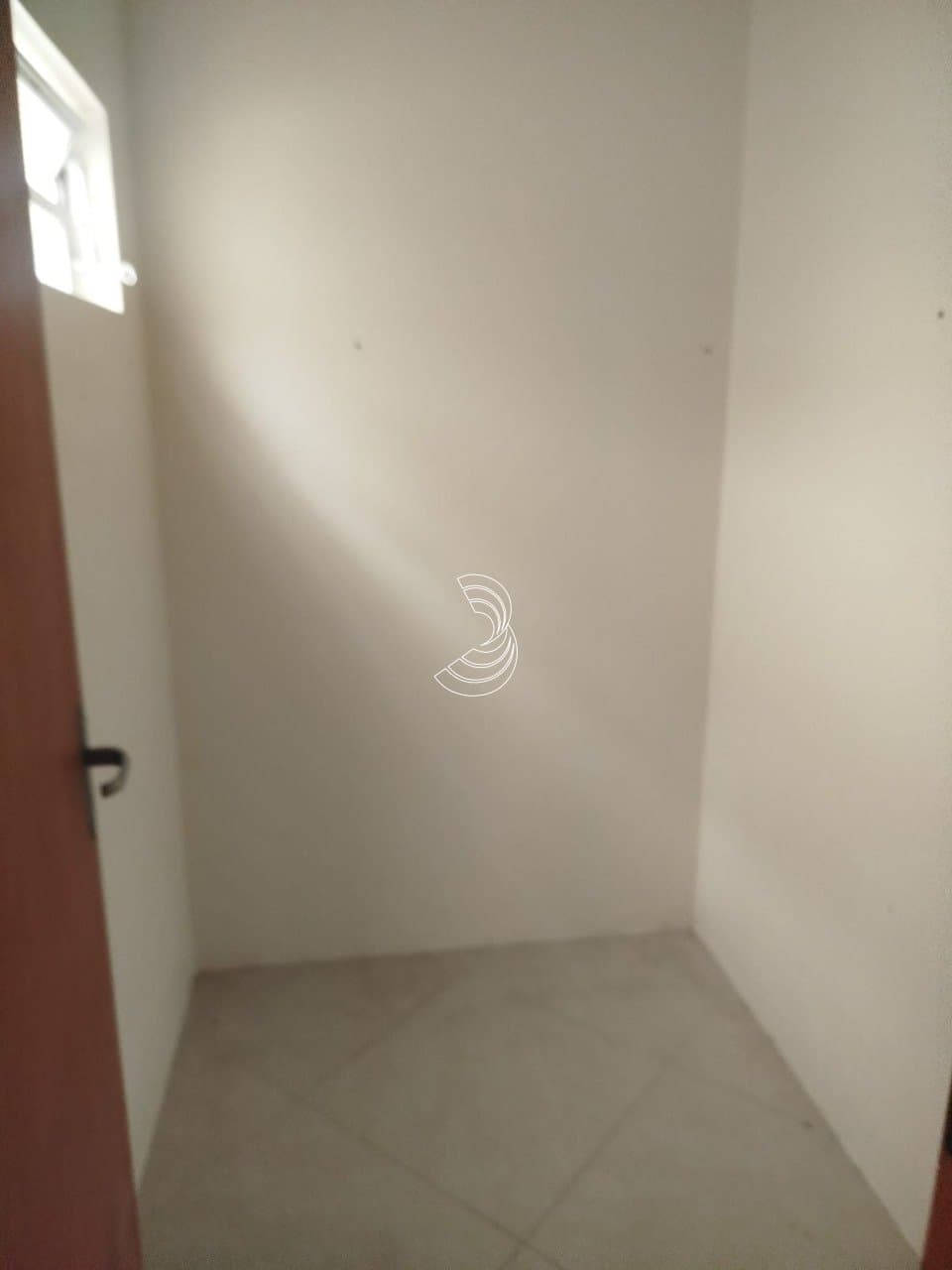 jpe64d-i121L_18704698b61c6109df.jpg
