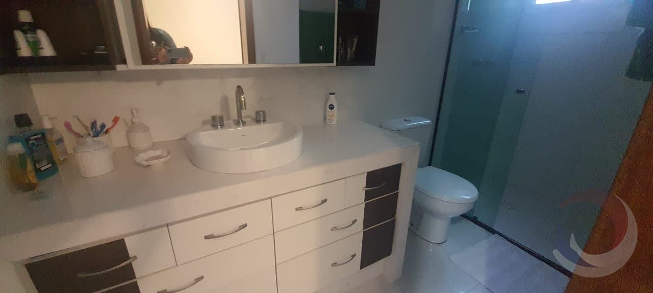 jve8qh-ig5522_24632626fdc6f5eefb.jpg