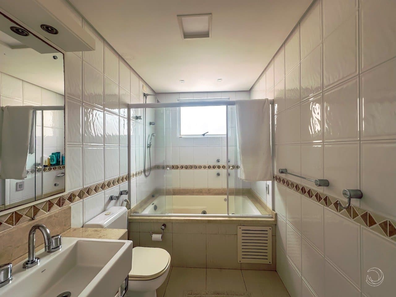 jvivhs-i7fZs5_3739267d972a7563bd.jpg