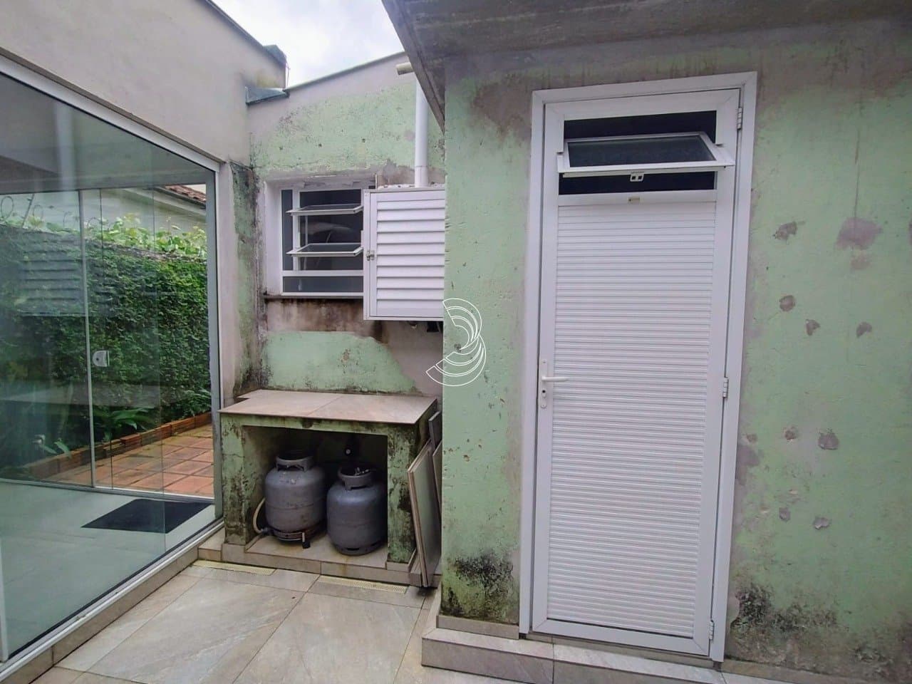 k9epq-i24iou_1838968ed6198c218d.jpg