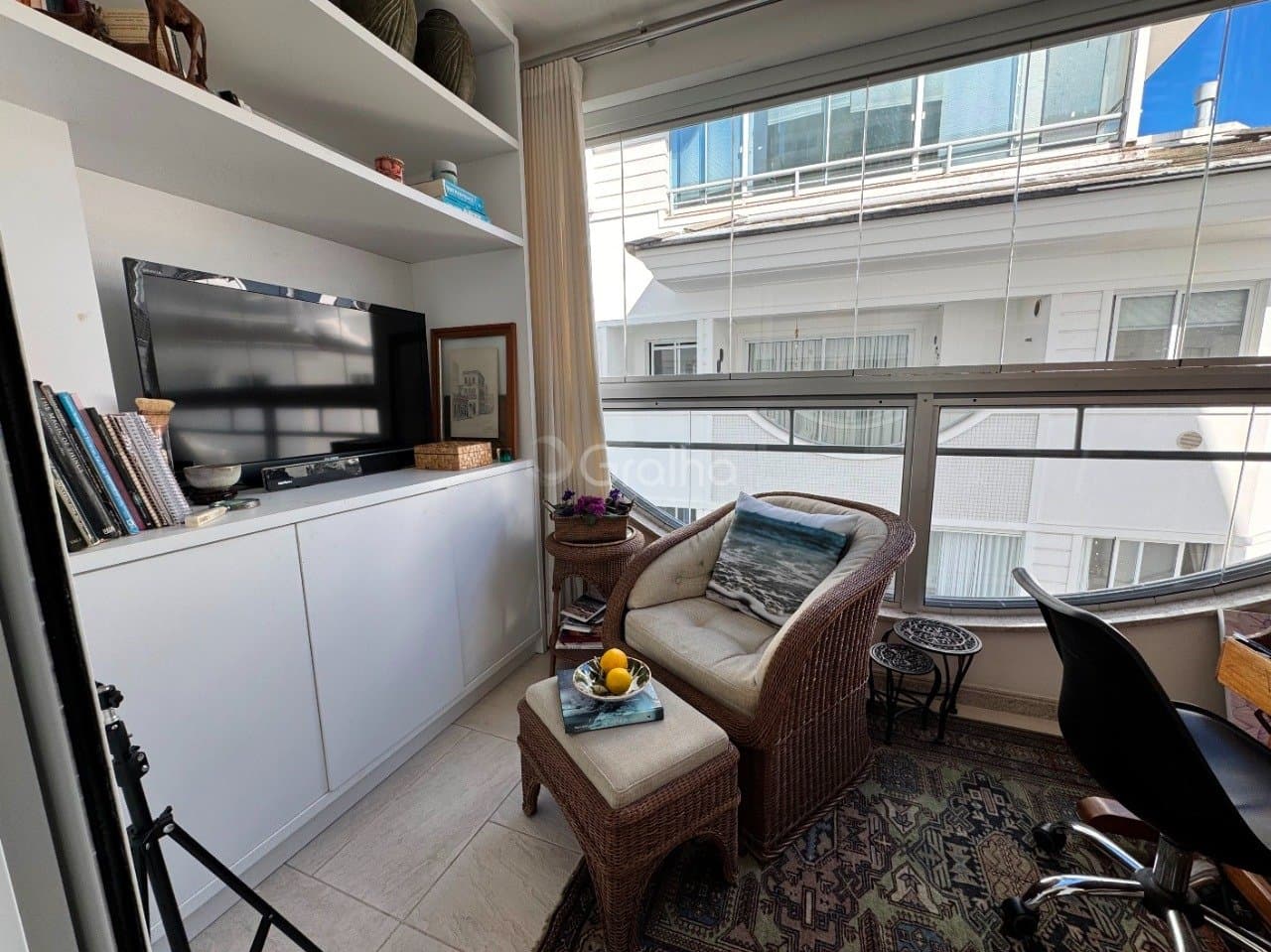 kot72b-i2huJ_39069686bb386b77f2.jpg
