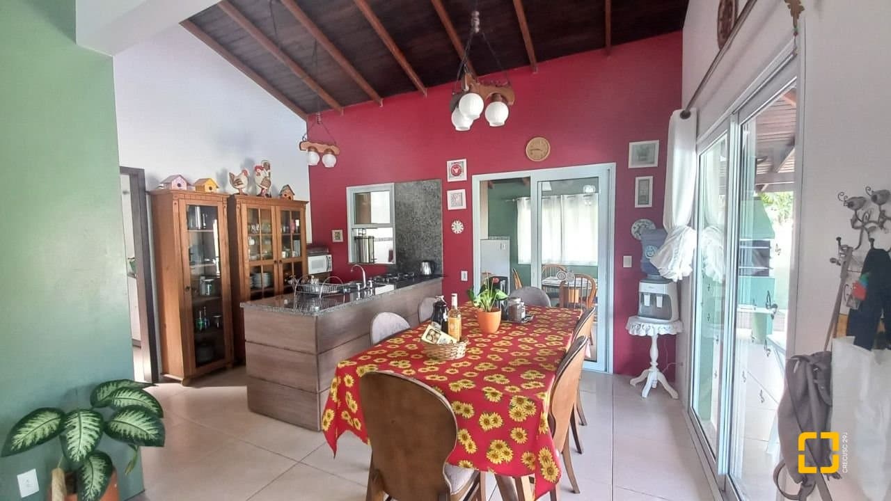 kx18zf-i8v669Vr5k_5218867867d9e8f56a.jpg