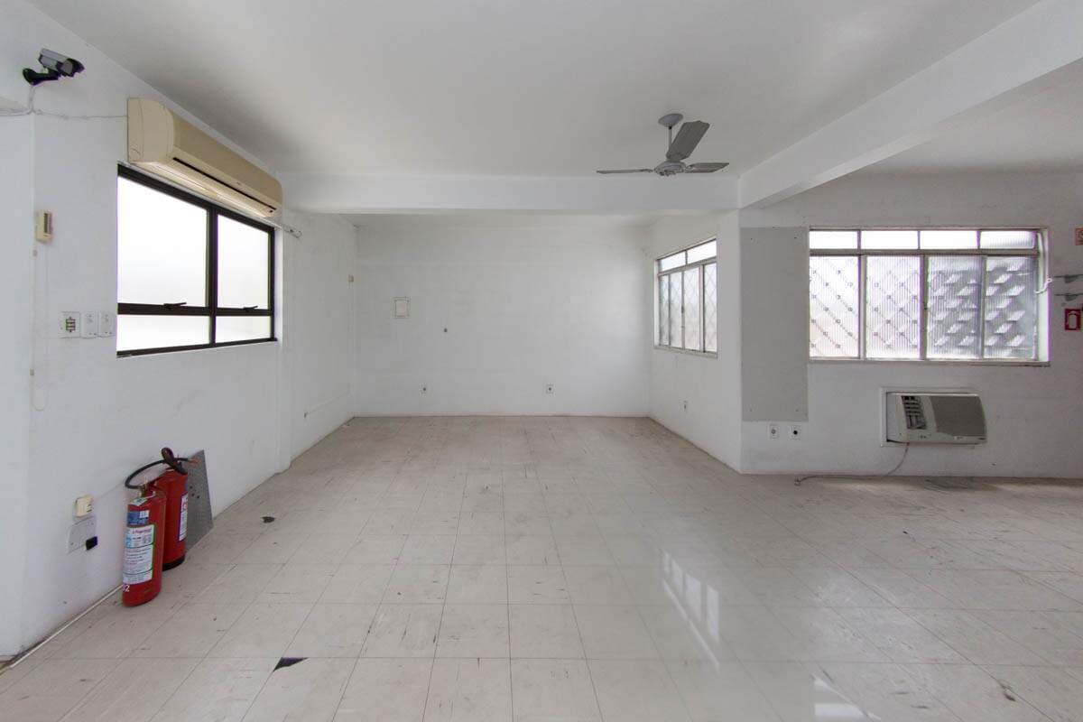 ky5zlo-predio-no-pelotas-sala.jpg