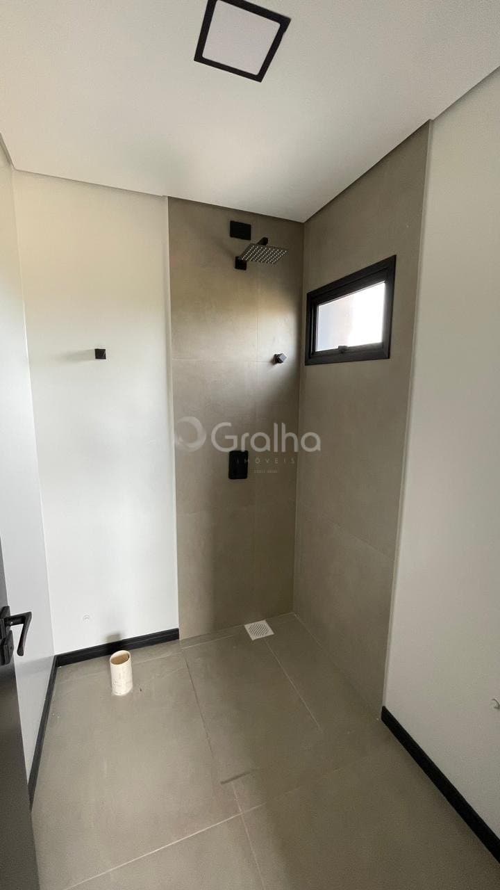 l3lzrf-i6JS44X_38171681df36abf711.jpg