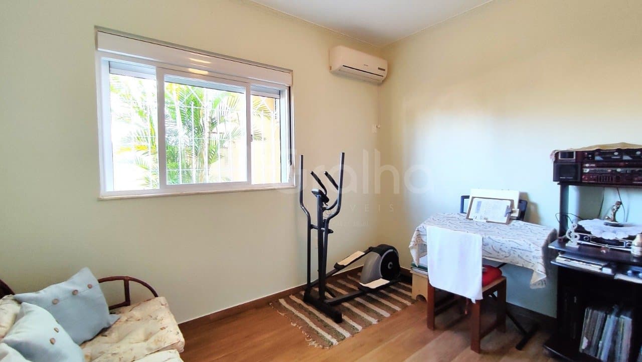 lblgrp-i8TATc8N2LI93_4024068d7db3320614.jpg