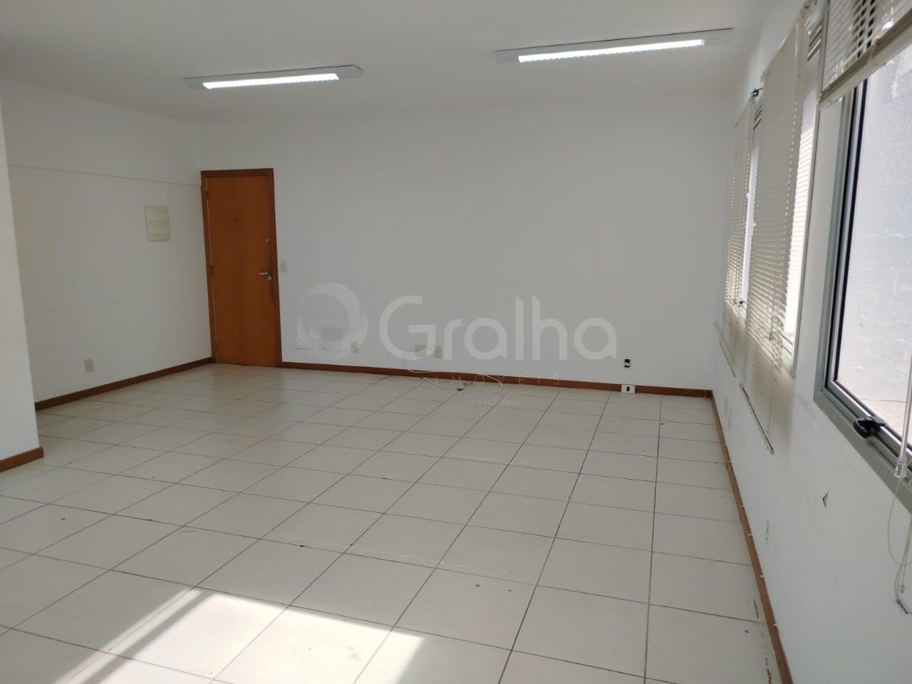 lceza-ir6678l4vA5cUJ_3999568c80dcd5ecab.jpg