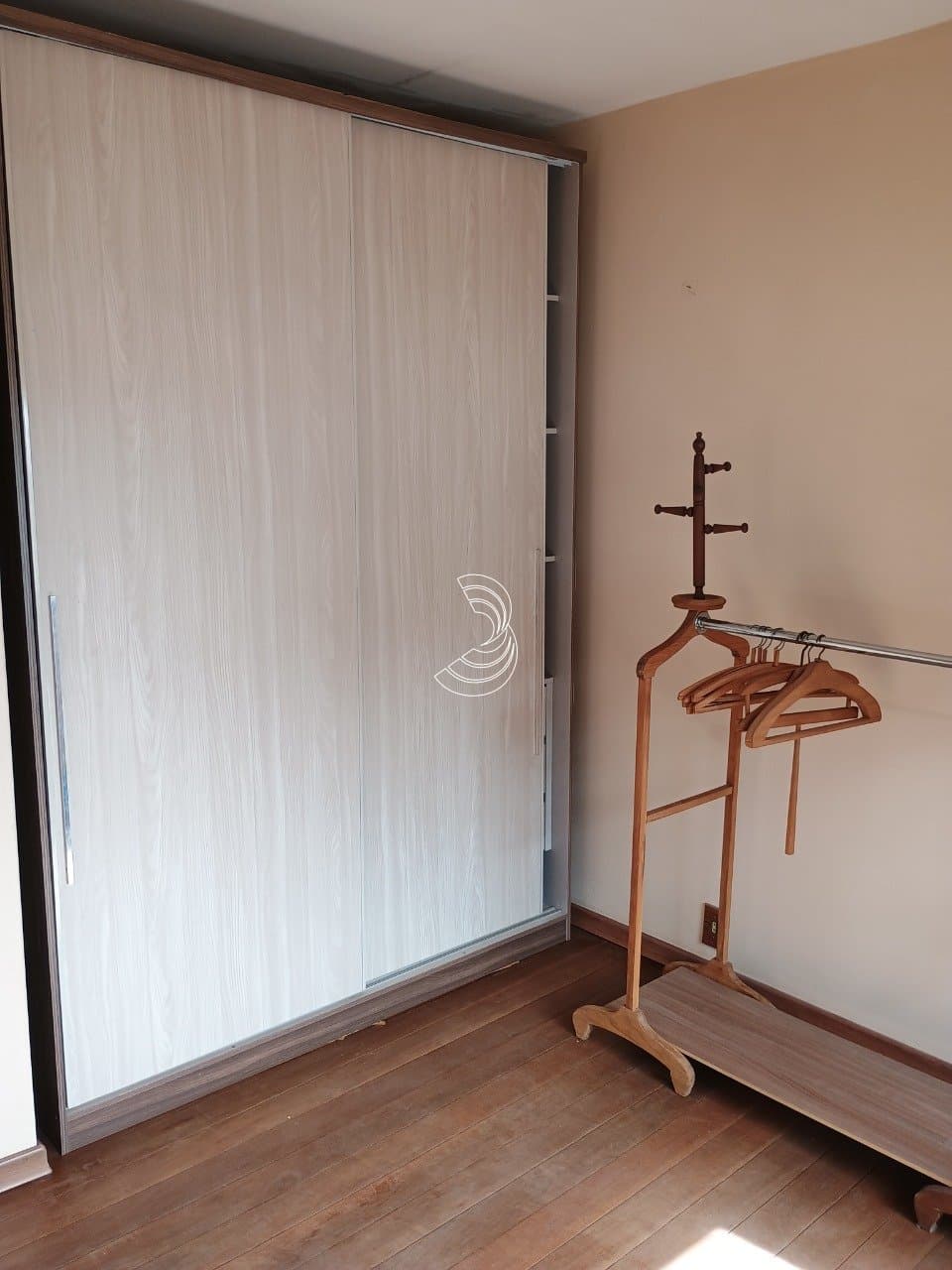 lfk7d1-iURGa_18698698b9fb50118a.jpg