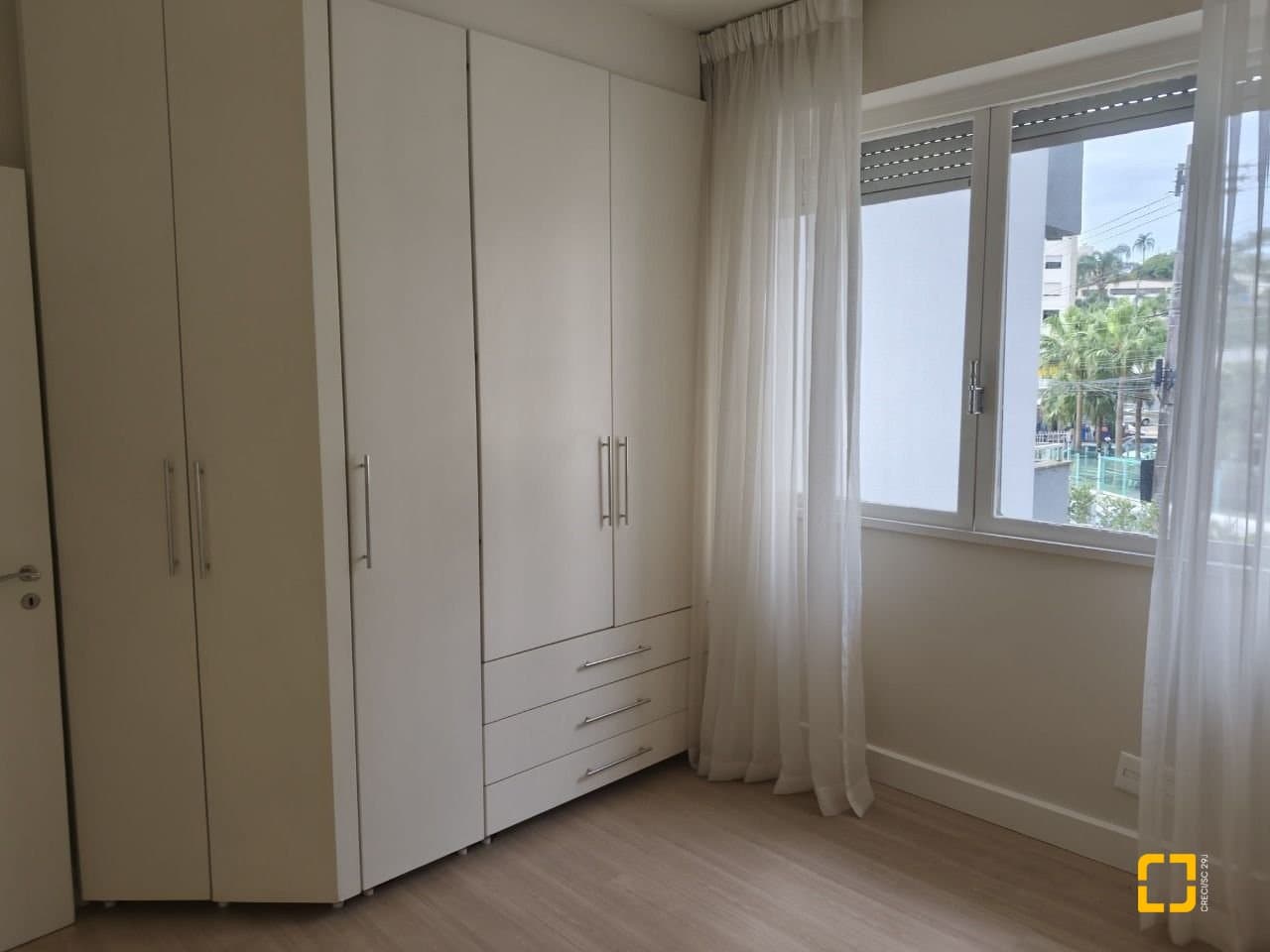 lo8zm9-iDzuRvo54998_5655068a34091cf448.jpg