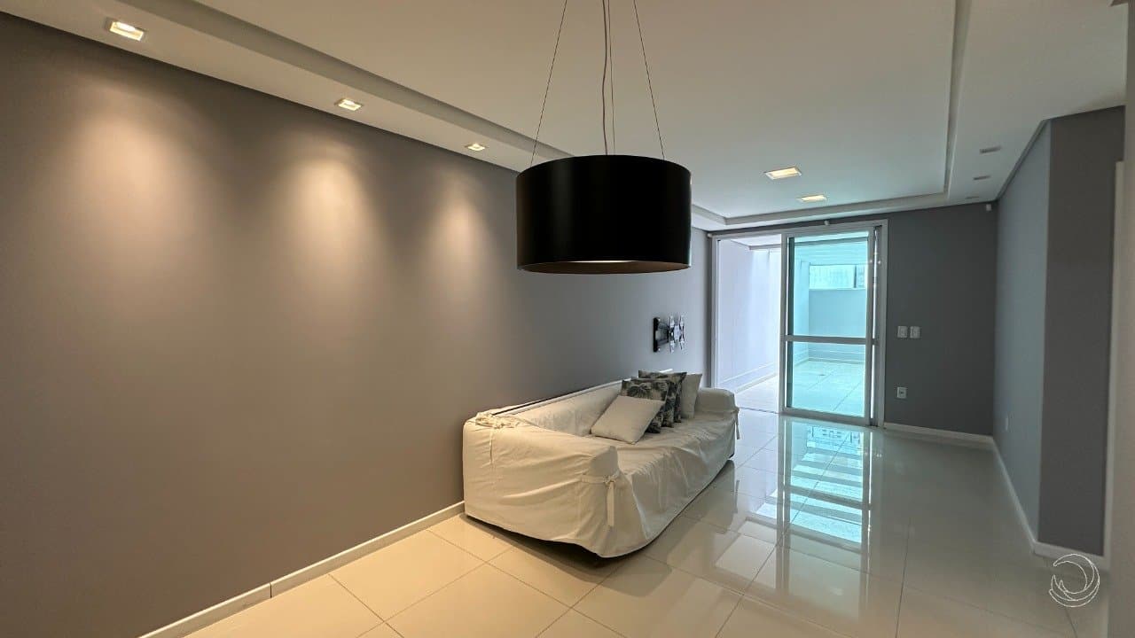 ly9vl-iwf98do9EYJmm11_243686696c77a049b8.jpg