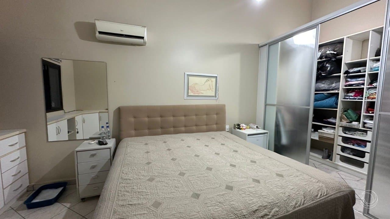 maqk7-i1aBH6D8_33281662a66339f166.jpg