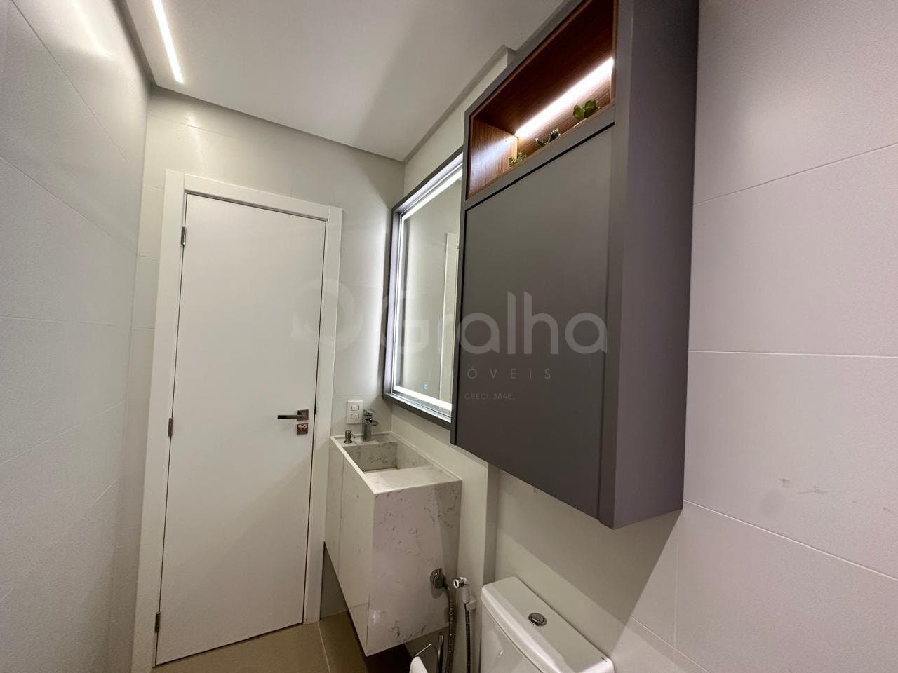 mi42i4b-ifJl1WF6A8_31870691b50a3b9d37.jpg
