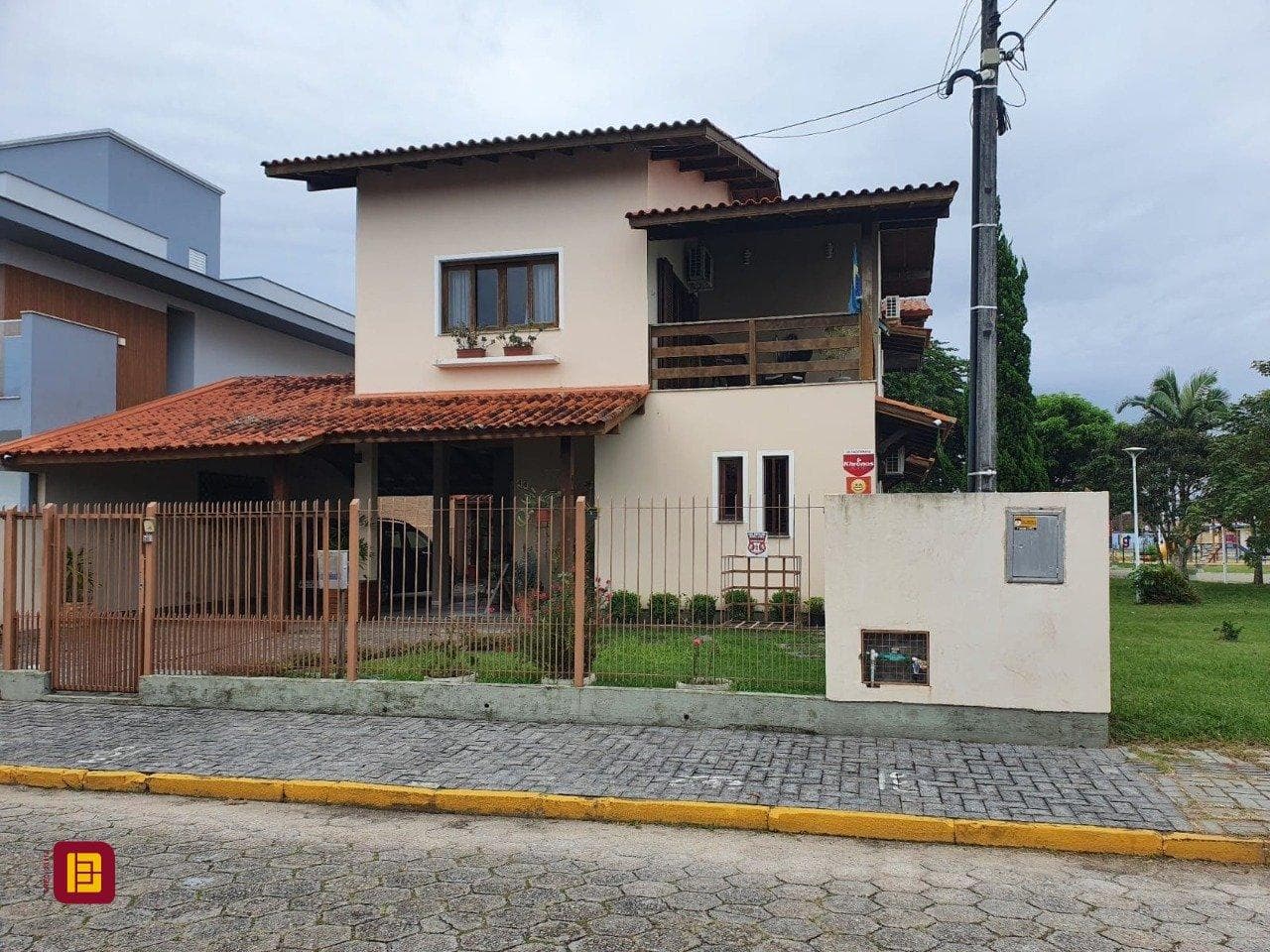 mmifxu-ii4l42mURzC11K2K151_39216625195510c411.jpg