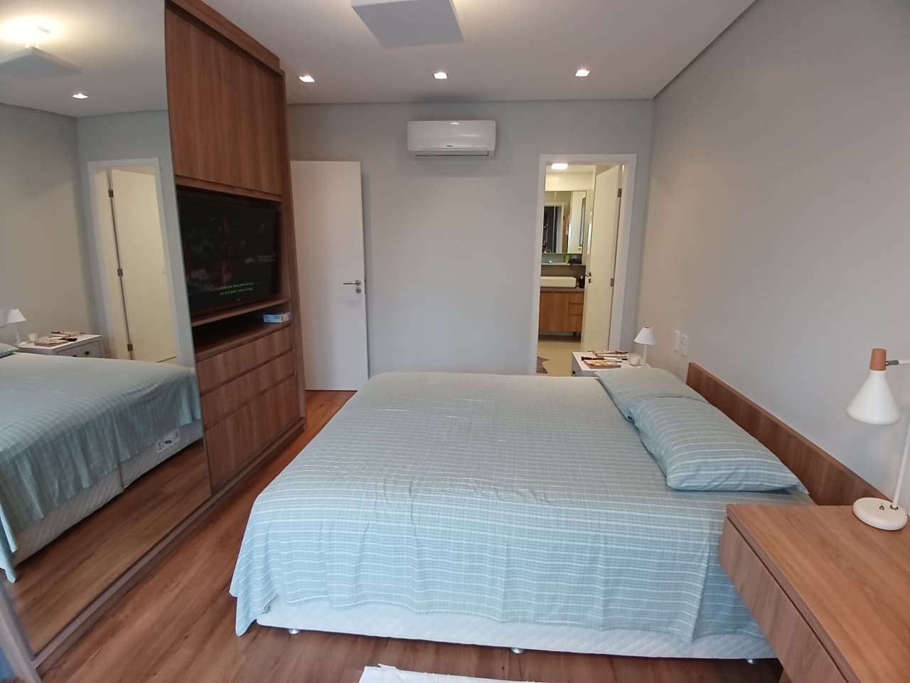 muan3-iG9zr871Ken_36867679cef2e37870.jpg