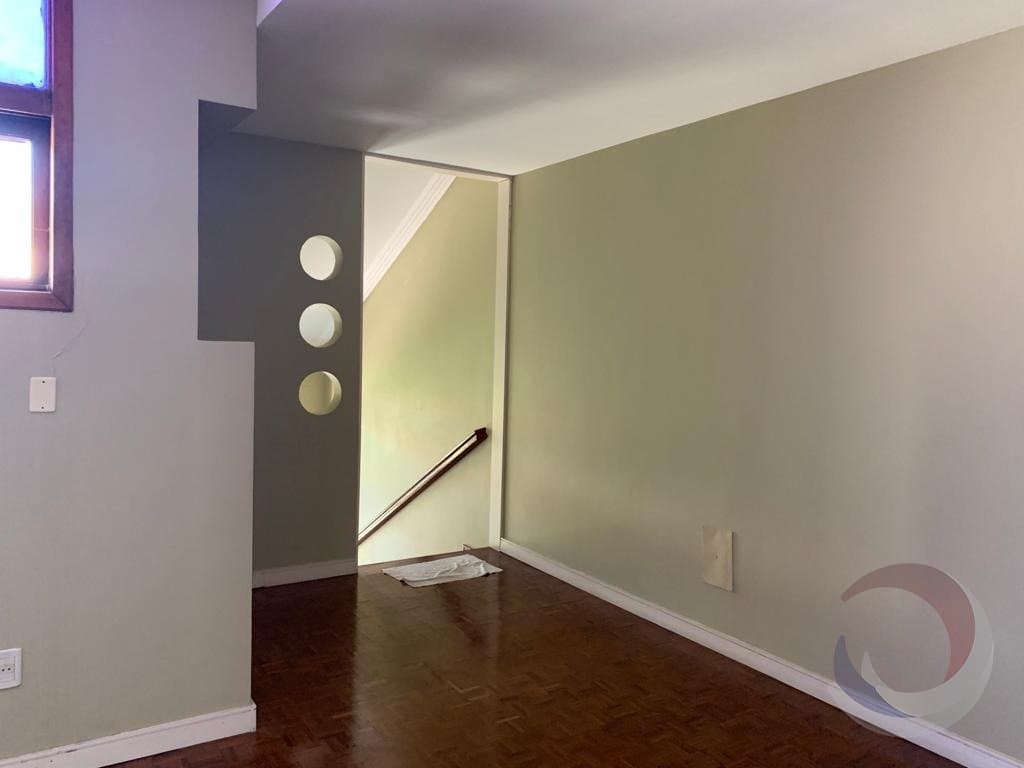 n520t7-ifl6qi4W1lJ9mos6_2779363da6f8d15f46.jpg