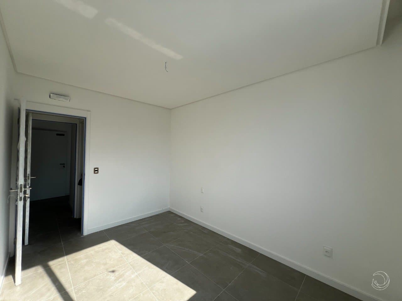 nsej6c-i3969HbL4Ok_3520466df53f608932.jpg
