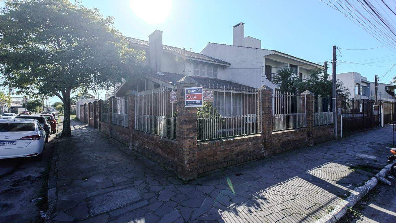 oehpx-casa-comercial-no-pelotas-fachada.jpg