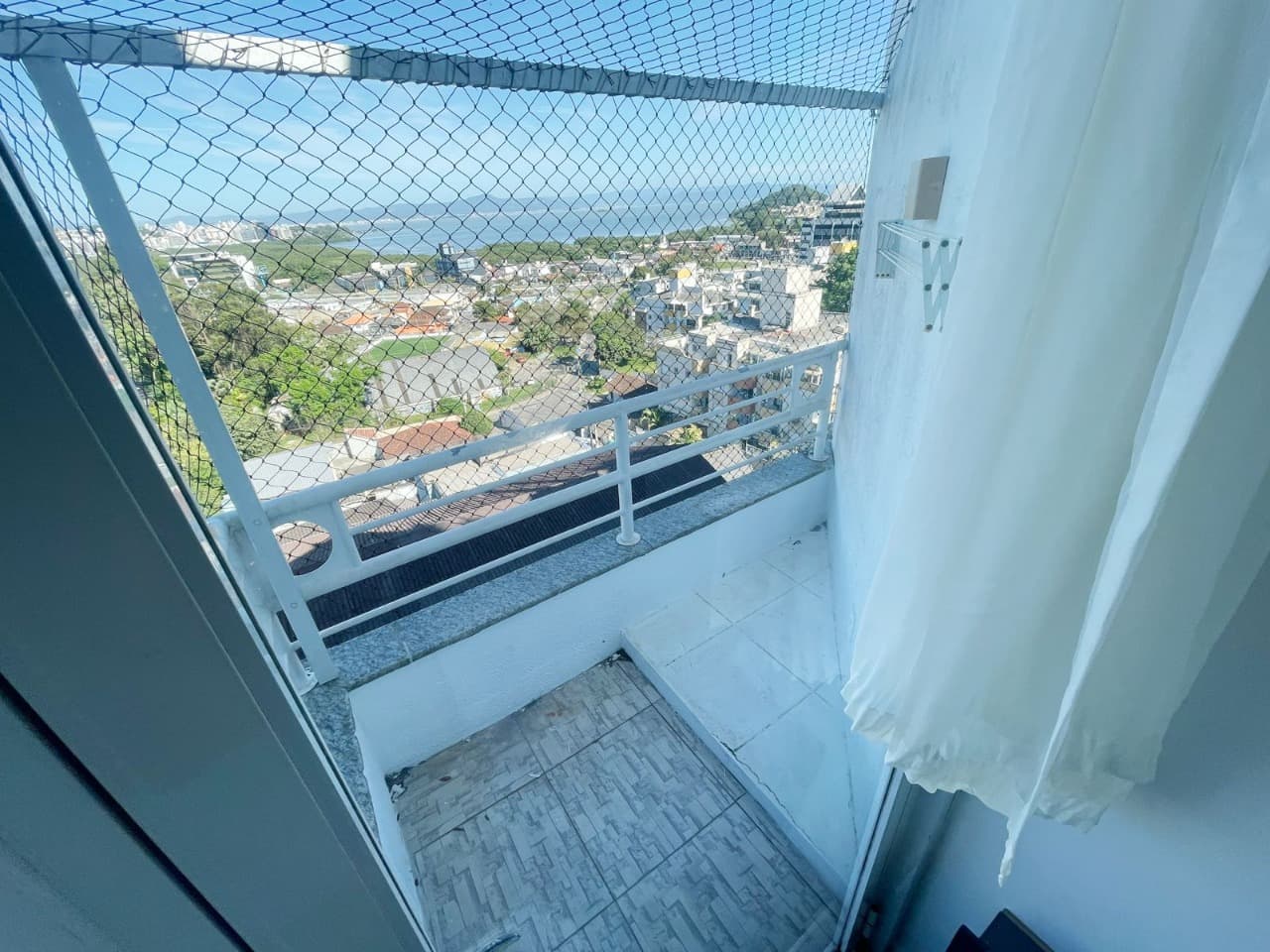 oezgc-i91g9_4054668f79269aa45b.jpg
