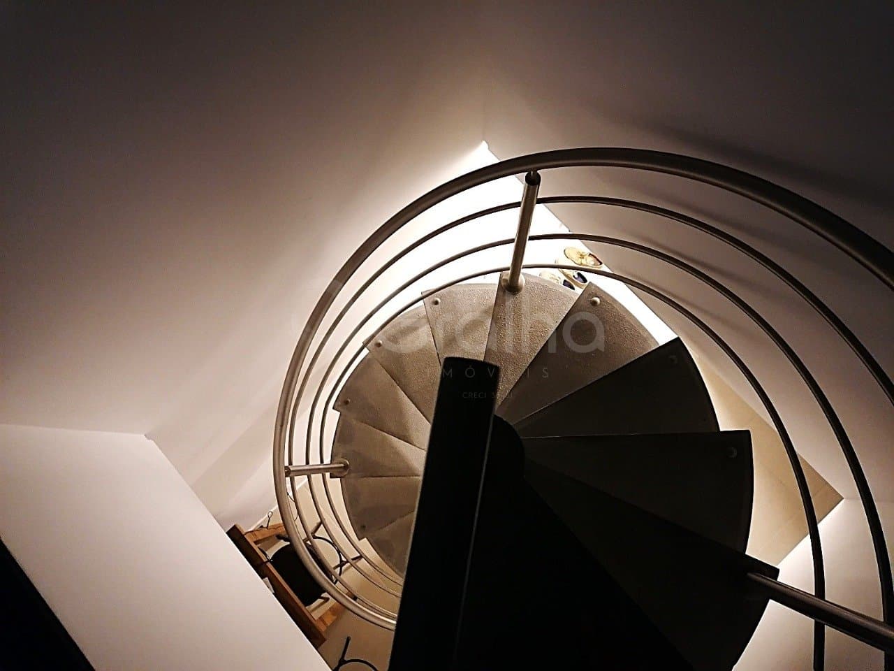 oqdj5at-ibS9736c9l1x533M_41749697a73faabb92.jpg
