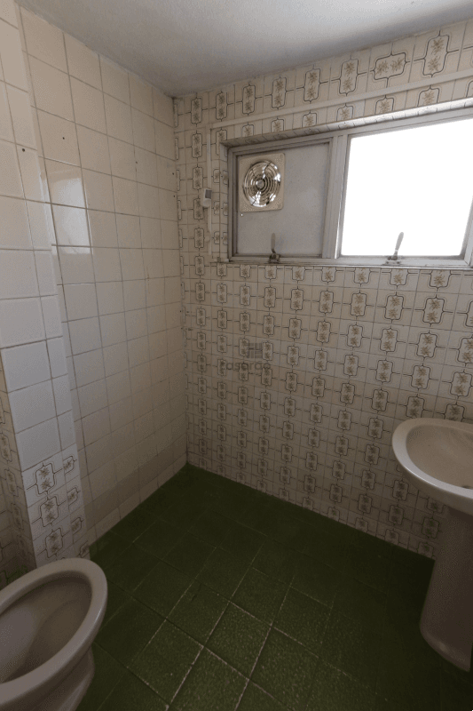 or6g9-loja-no-pelotas-banheiro-social-1.png