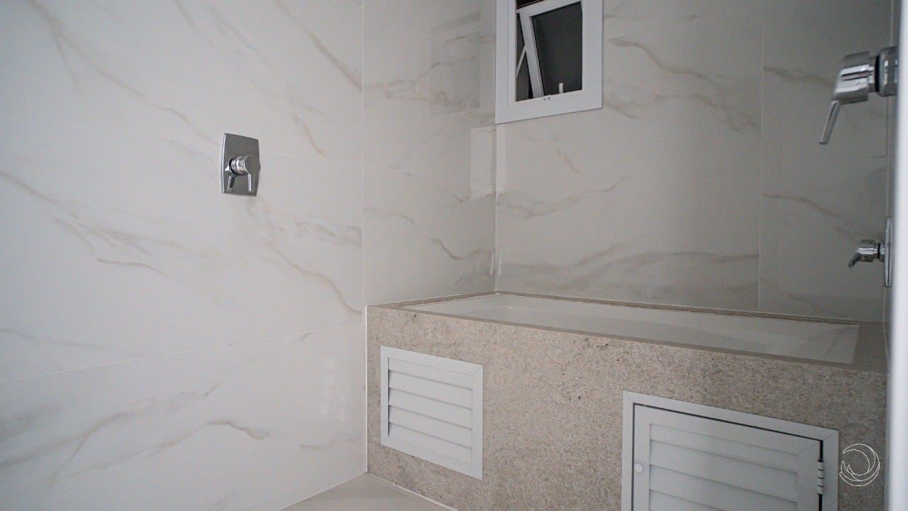 or9q1l-i663Cs2gNF98389_3707367ec243514ae0.jpg