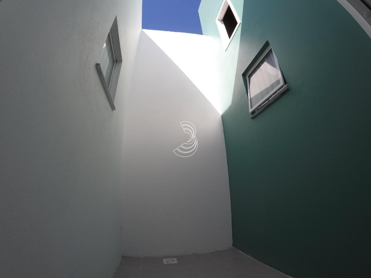p2wfkx-ihTB968x3f1m65_68166227a66ee4aa8_o_wm.jpg