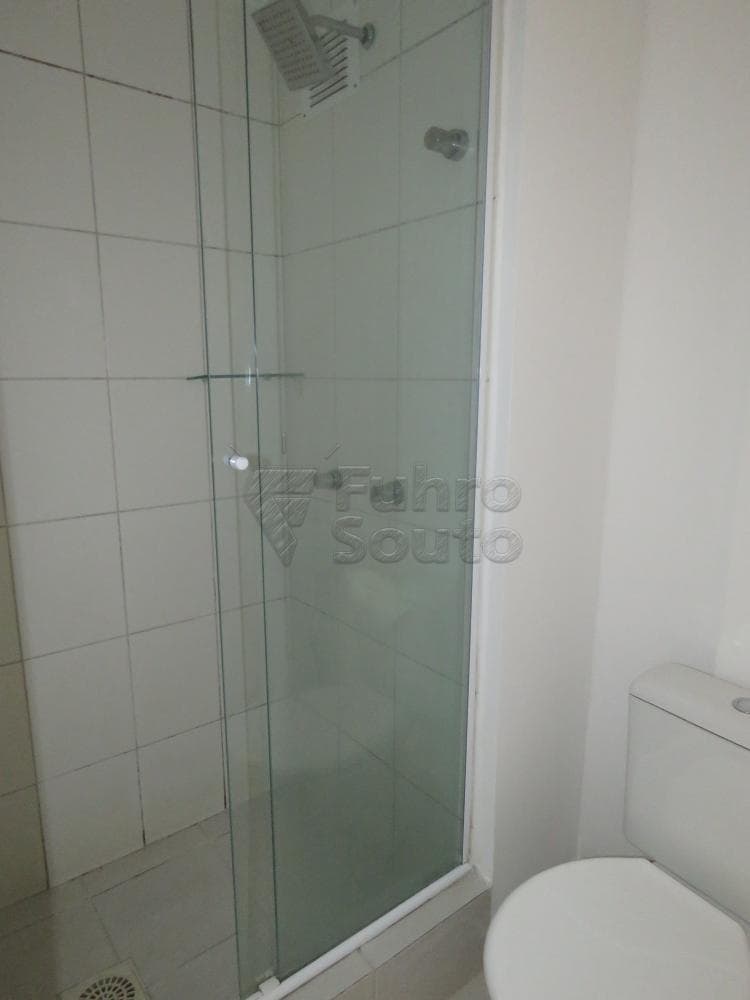p8ij6-banheiro-suite.jpg