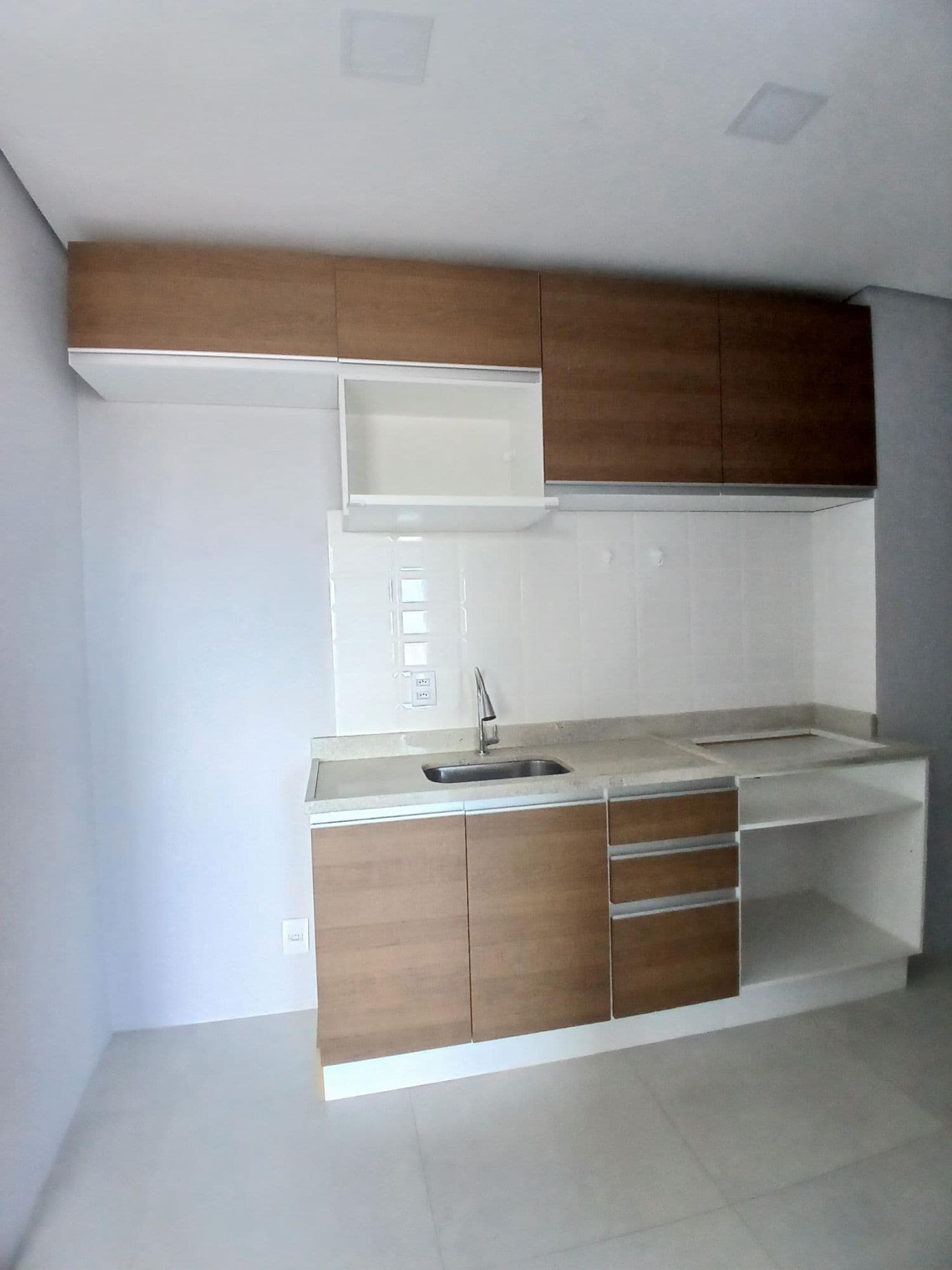 pav95b-img-277068592